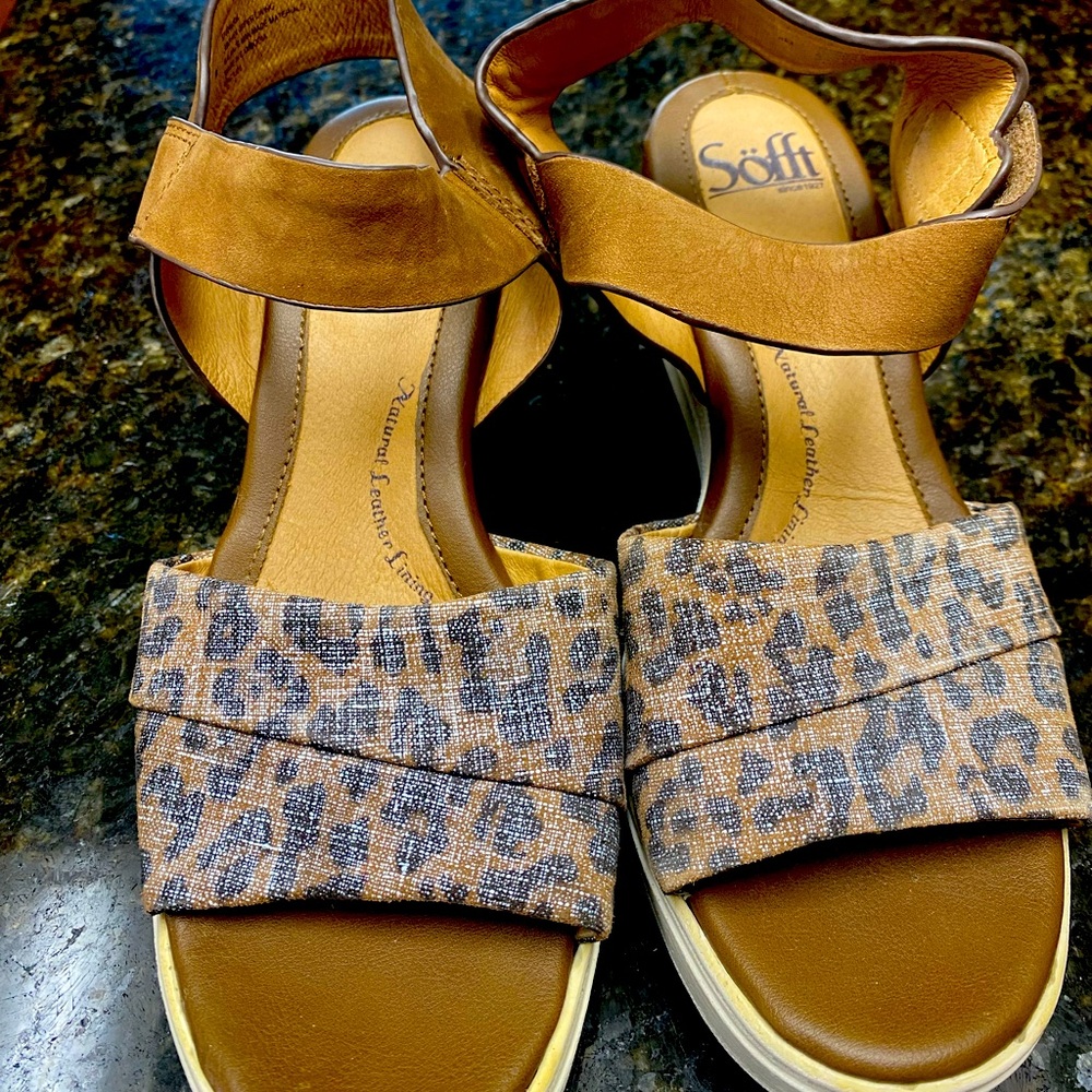 Sofft wedges. Size 8